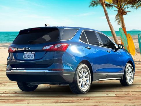 Used 2019 Chevrolet Equinox LT w/ LPO, Blackout Package image 5