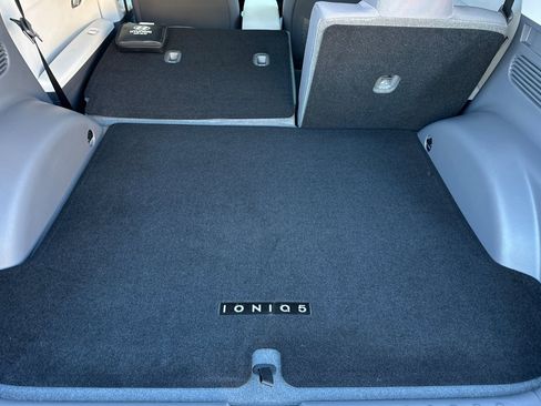 Used 2024 Hyundai Ioniq 5 SE image 17