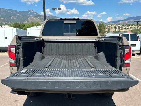 Used 2021 Nissan Titan PRO-4X w/ Pro-4x Convenience Package AWD/4WD image 5