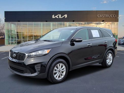 Used 2019 Kia Sorento L image 2