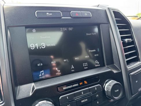 Used 2018 Ford F150 XLT w/ Equipment Group 302A Luxury AWD/4WD image 11