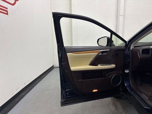 Used 2018 Lexus RX 350L FWD image 37