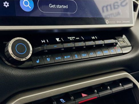 Used 2023 Toyota Sequoia Limited image 16