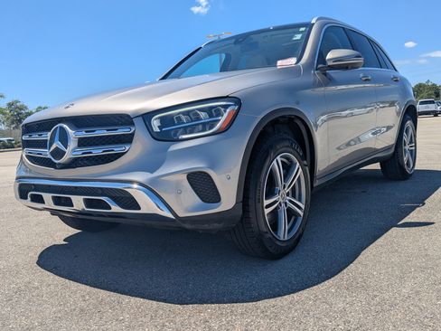 Used 2021 Mercedes-Benz GLC 300 w/ Premium Package image 8