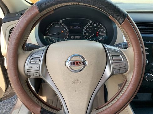 Used 2015 Nissan Altima 2.5 SV w/ Convenience Package image 34