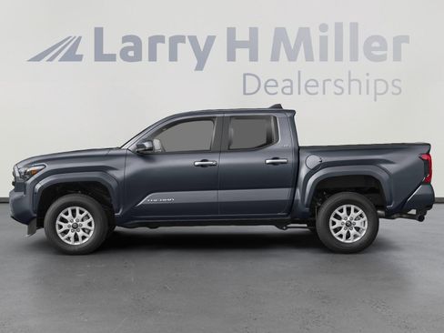 Certified 2024 Toyota Tacoma SR5 image 3