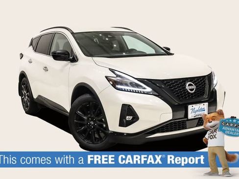 Used 2024 Nissan Murano SV w/ SV Midnight Edition Package image 2