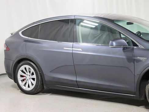 Used 2016 Tesla Model X Performance image 3