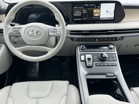 Used 2024 Hyundai Palisade Limited FWD image 23
