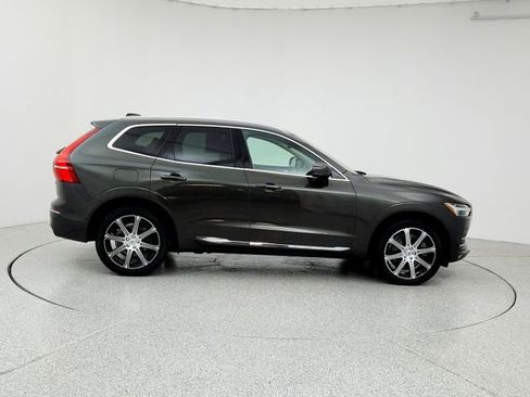 Used 2018 Volvo XC60 T6 Inscription w/ Luxury Seat Package image 4