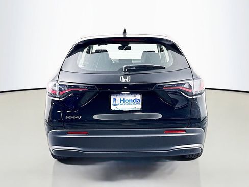 Certified 2023 Honda HR-V LX image 6