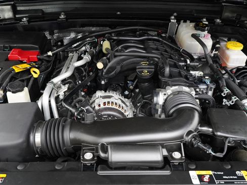 Used 2024 Jeep Wrangler Sahara image 30