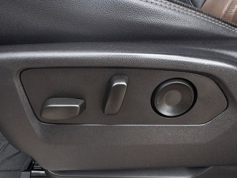 Used 2024 Chevrolet Silverado 3500 High Country w/ Technology Package image 28