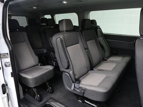 Used 2023 Ford Transit 350 XLT RWD image 20