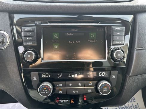 Used 2019 Nissan Rogue SV w/ Premium Package image 23