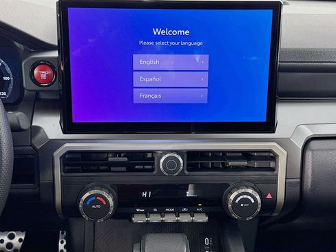 Used 2024 Toyota Tacoma TRD Sport image 34