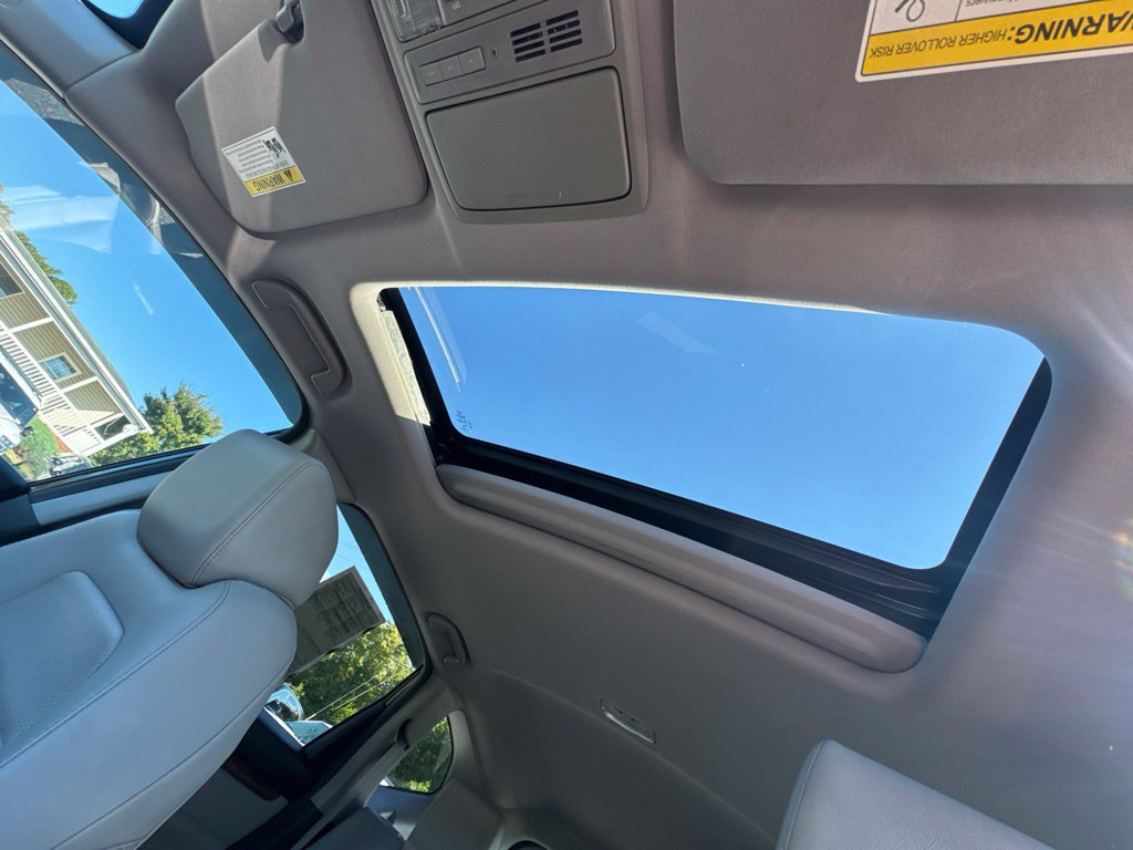 Used 2019 Honda CR-V Touring image 12