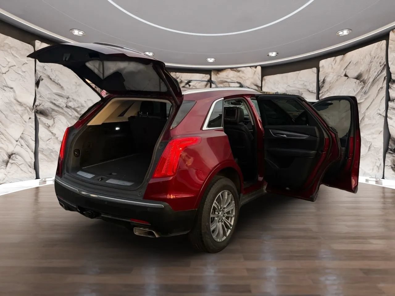 Used 2017 Cadillac XT5 Luxury w/ Driver Awareness Package FWD image 9