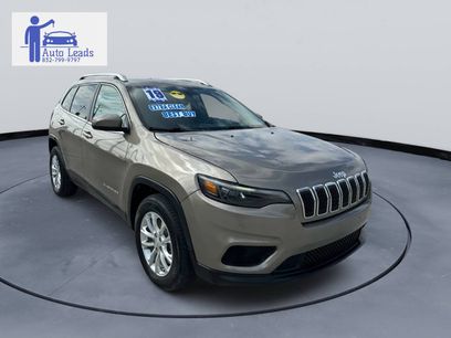 Used 2019 Jeep Cherokee Latitude w/ Popular Appearance Group