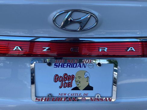 Used 2014 Hyundai Azera Limited w/ Option Group 02 FWD image 8