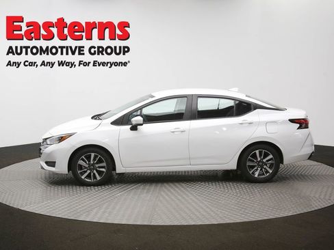 Used 2025 Nissan Versa SV image 59