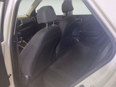 Used 2023 Hyundai Venue SEL w/ Cargo Package FWD image 17