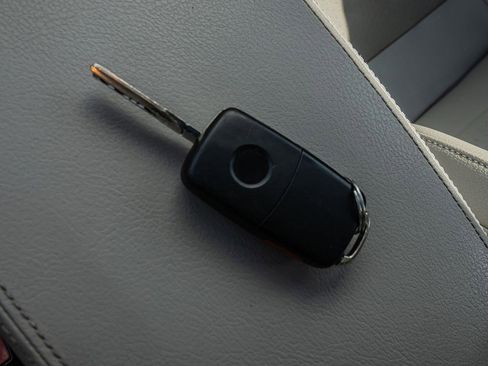 Used 2015 Volkswagen Passat TDI SE image 31