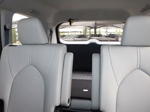 New 2026 Toyota Grand Highlander AWD image 49