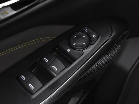 New 2025 Chevrolet Trax ACTIV w/ Driver Confidence Package image 16