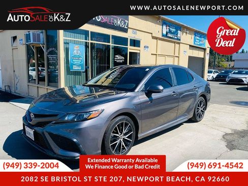 Used 2018 Toyota Camry SE FWD image 10