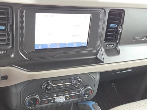 Used 2022 Ford Bronco Wildtrak AWD/4WD image 28