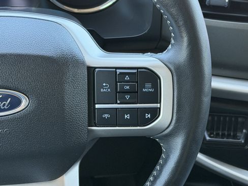 Used 2024 Ford Expedition XLT RWD image 17