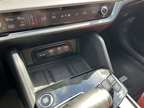 Used 2024 Kia Sportage SX image 27