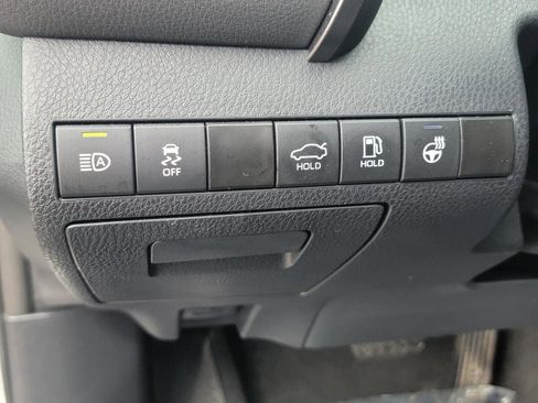 Used 2024 Toyota Camry SE w/ Cold Weather Package image 33