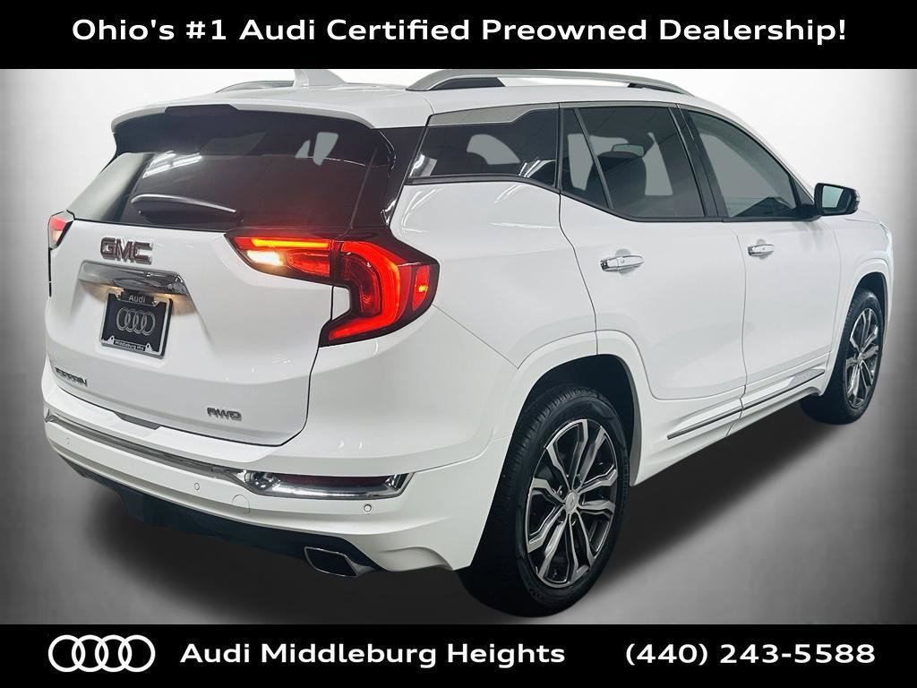 Used 2020 GMC Terrain Denali w/ Denali Premium Package AWD/4WD image 8