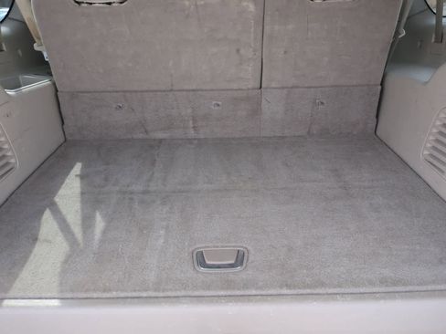 Used 2020 Cadillac Escalade ESV Premium Luxury w/ LPO, Radiant Package image 35