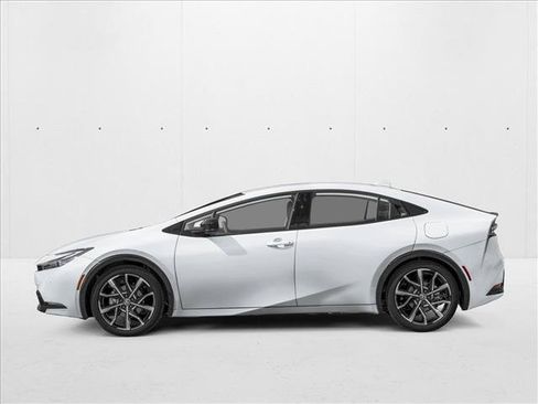 New 2026 Toyota Prius Plug-In Hybrid FWD image 3