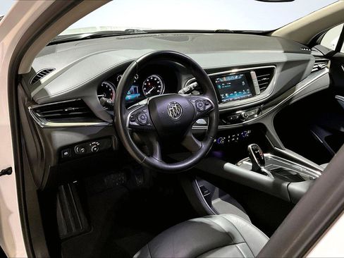 Used 2019 Buick Enclave Essence image 14