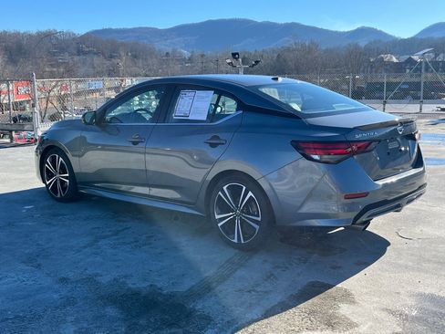 Used 2023 Nissan Sentra SR w/ SR Premium Package image 4