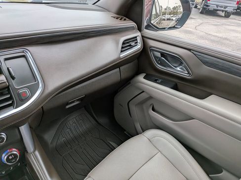 Used 2022 GMC Yukon XL SLT image 18