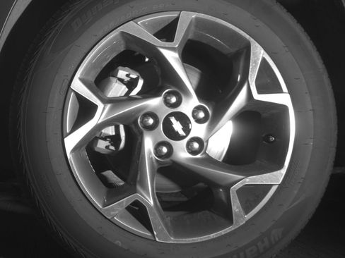 Used 2025 Chevrolet Trax LT w/ LT Convenience Package FWD image 12