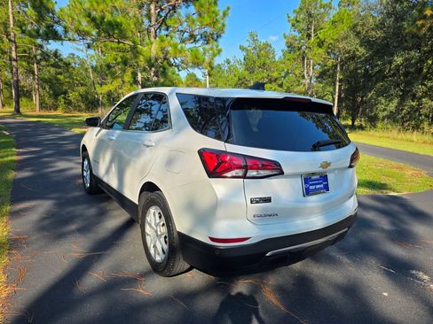 Used 2022 Chevrolet Equinox LT AWD/4WD image 3