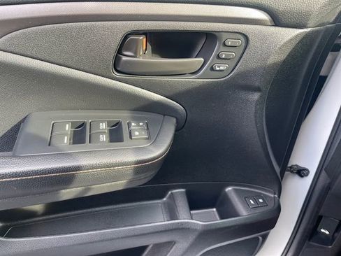 Certified 2022 Honda Passport TrailSport image 17