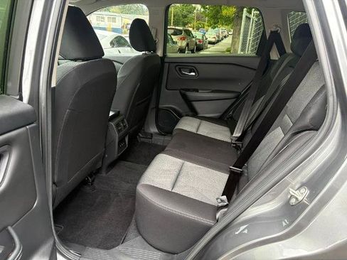 Certified 2024 Nissan Rogue SV image 28