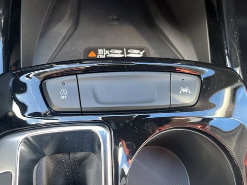 New 2026 Chevrolet Trax LT w/ Sunroof Package image 21