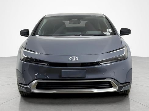 Used 2026 Toyota Prius Plug-In Hybrid image 8