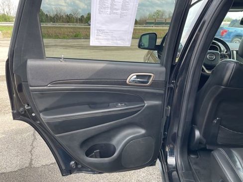 Used 2015 Jeep Grand Cherokee Limited w/ Luxury Group II image 58