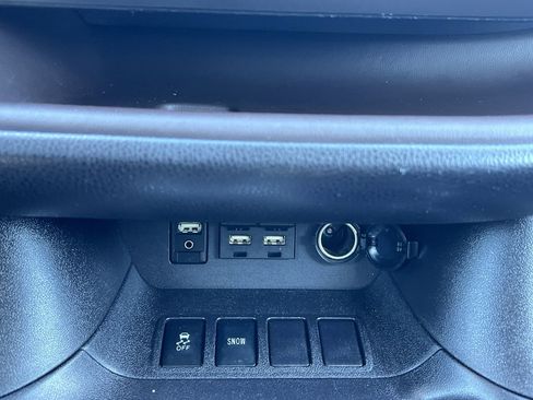 Used 2019 Toyota Highlander XLE image 10