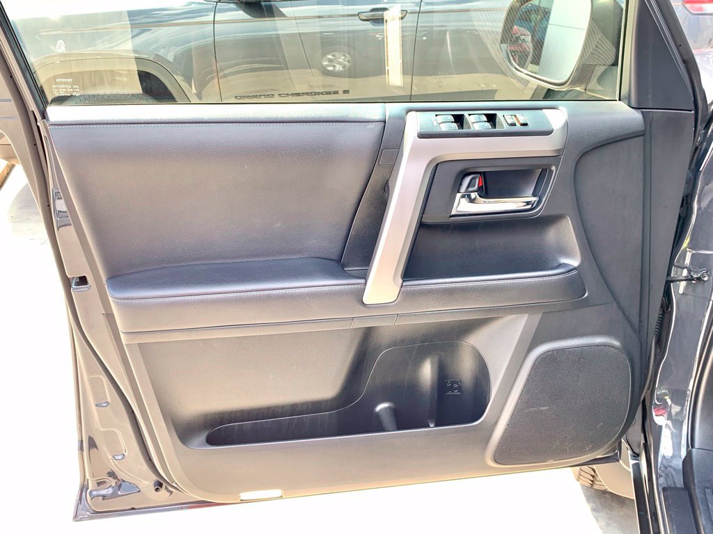 Used 2024 Toyota 4Runner SR5 AWD/4WD image 11