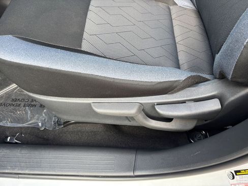 Used 2025 Nissan Versa SV image 22